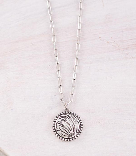 Circle  tooled pendant necklace -silver