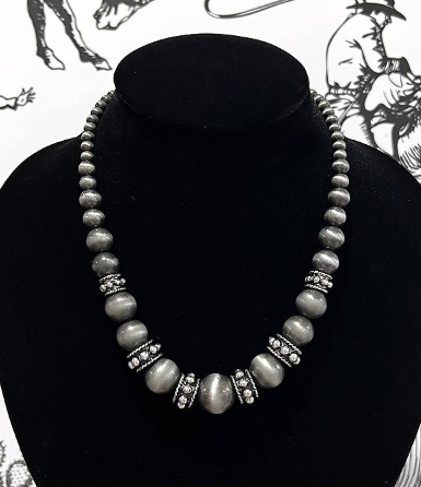Navajo pearl bead necklace- silver