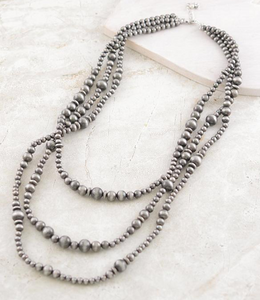 Navajo pearl bead layered necklace- silver