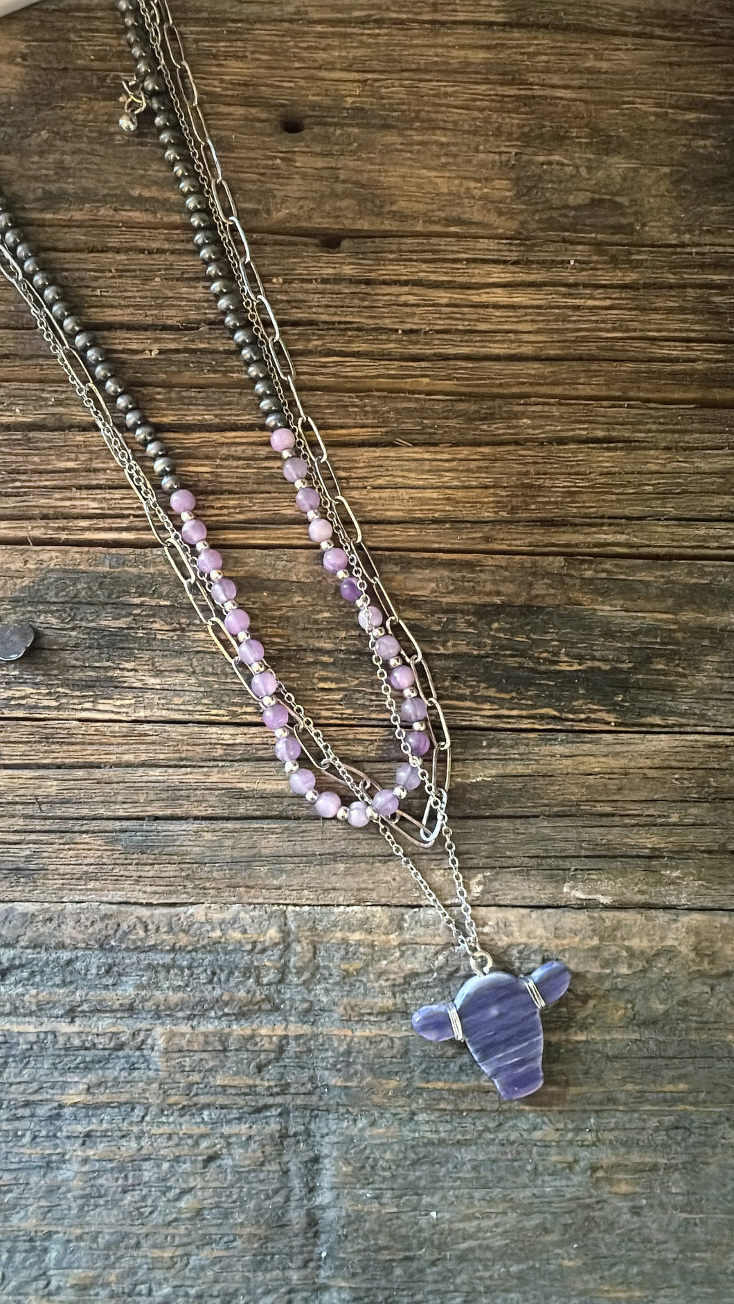 Layered heifer pendant necklace (multiple colours)