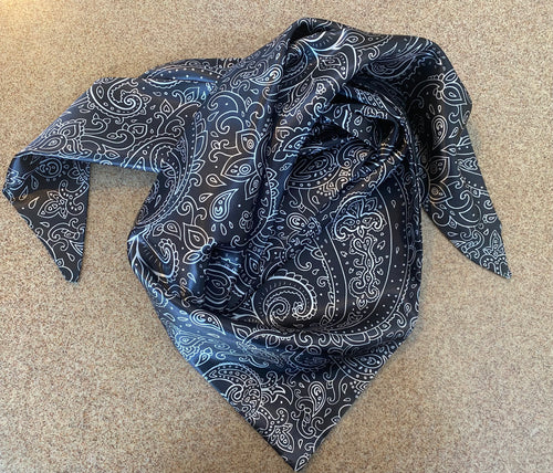 Black and white paisley wild rag