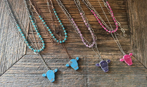 Layered heifer pendant necklace (multiple colours)