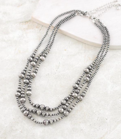 Navajo pearl bead layered necklace -silver
