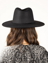 Load image into Gallery viewer, Down From Dover felt hat - black