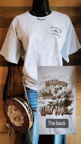 Wild flowers & wild horses -tshirt