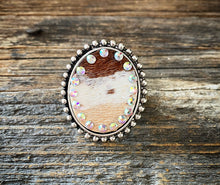 Load image into Gallery viewer, studded cowhide Rings