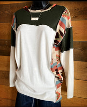 Load image into Gallery viewer, Reverse hem Aztec Doleman