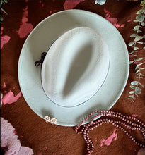 Load image into Gallery viewer, Jezebelles-Rancher Hat -Monroe style